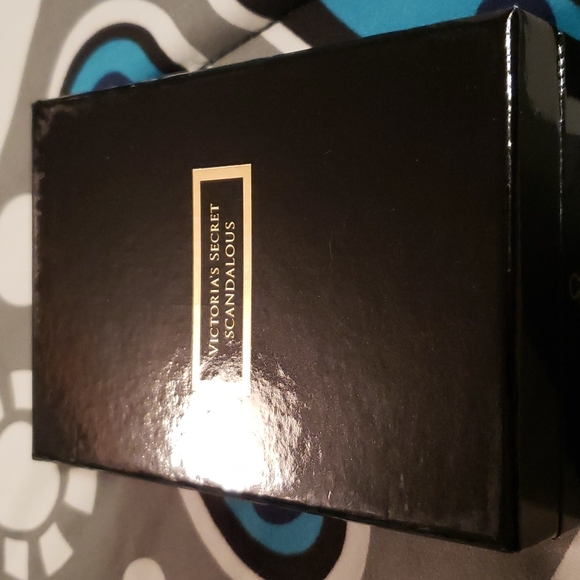 Authentic Victoria Secret Scandalous lock & key necklace! - Picture 2 of 7